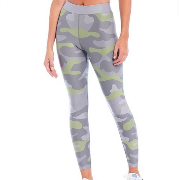 COR BY ULTRACOR Pants - Cor designed by Ultracor Camo Leggings sz L